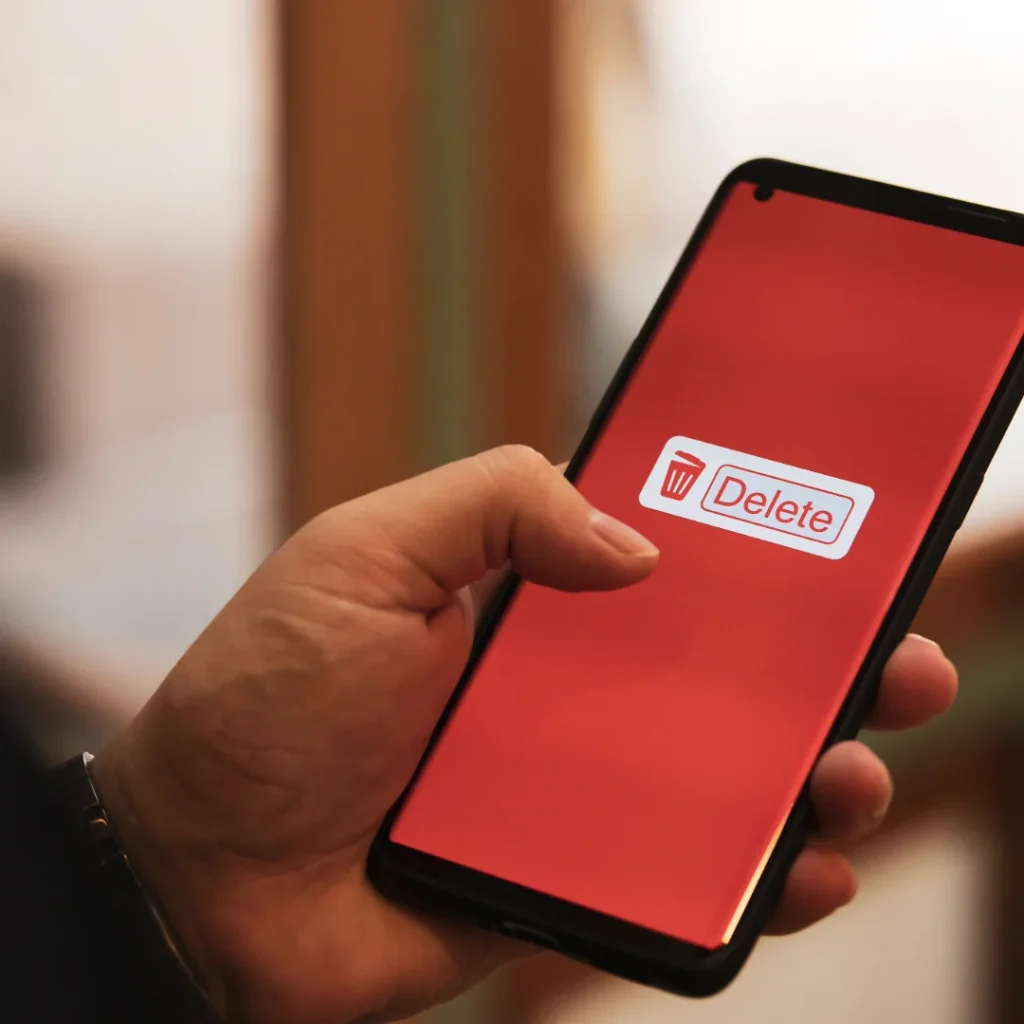 Cómo Borrar Contenido de TikTok: Guía Profesional para Proteger tu Reputación