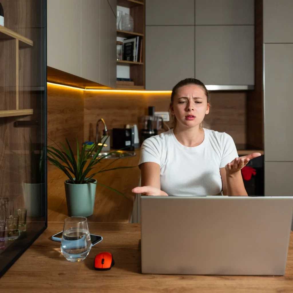 Cómo Eliminar Contenido Negativo Sin Perder el Positivo: Guía Profesional